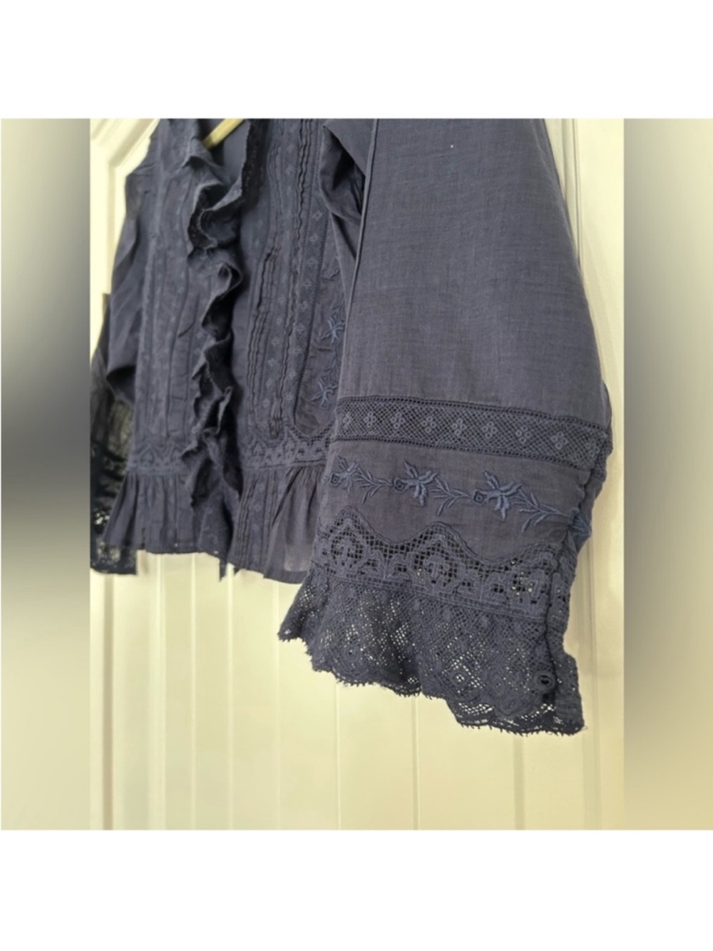 Doen Eldoris Lace Organic Cotton Blouse in Adriatic Navy Blue Small - Picture 7 of 10